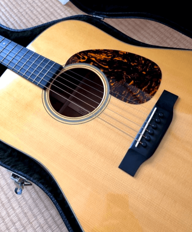 Martin D-18 2013 Model