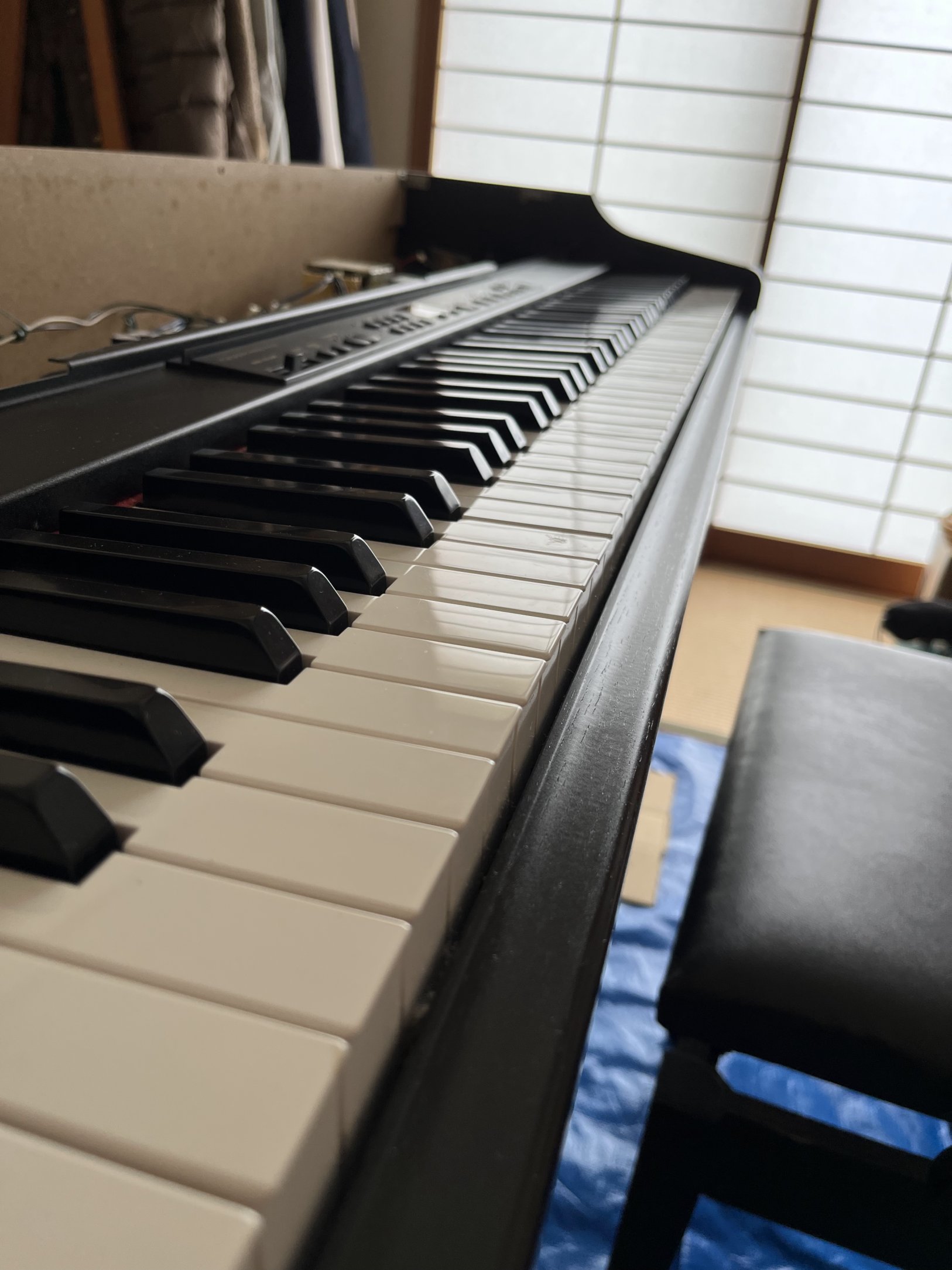 電子ピアノの鍵盤のカタカタ修理 DIY Do It Yourself